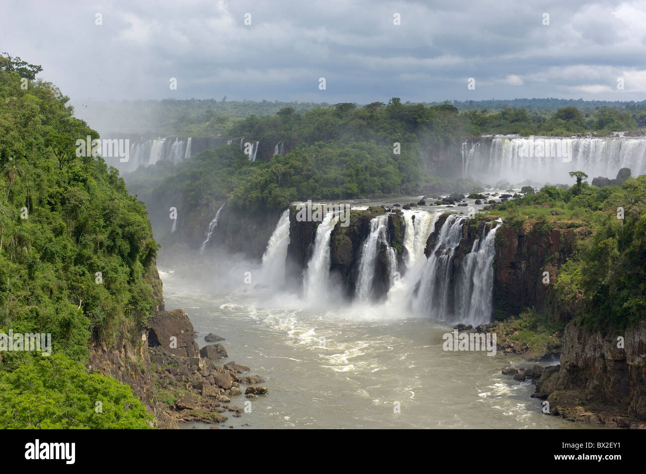 Le parc national Parque paysages n'Iguazu Cataratas do Iguaçu chutes d'Iguaçu Iguaçu Foz do Iguazu cascade Banque D'Images