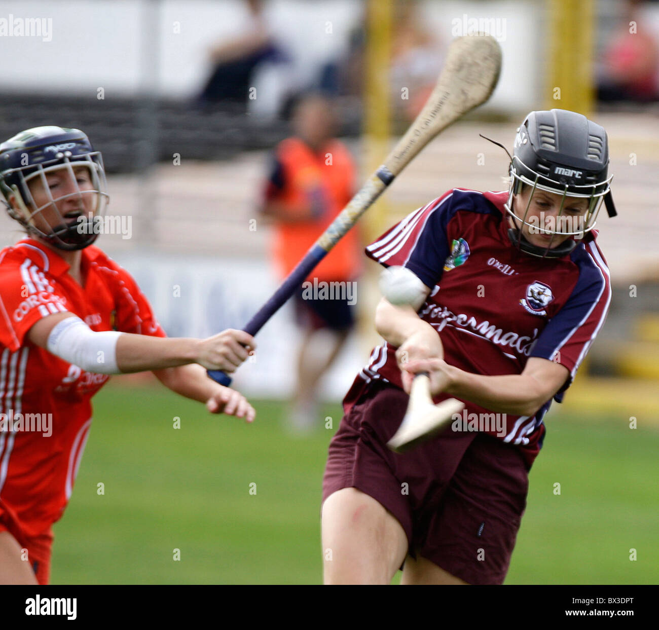 Vs Galway Cork Irlande Camogie Gala- toutes les demi-finale du Championnat senior. 14 août 2010 Banque D'Images