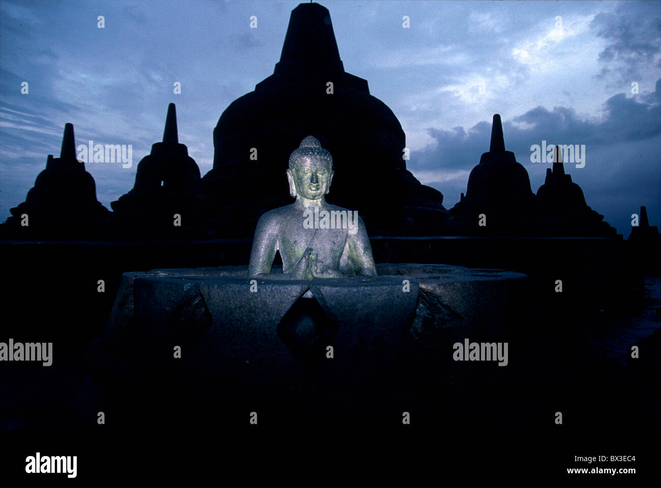 L'Asie l'Indonésie Java Borobudur Temple bouddhiste la religion bouddhiste hindou dynastie Sailendra Magelang Indonesian Banque D'Images