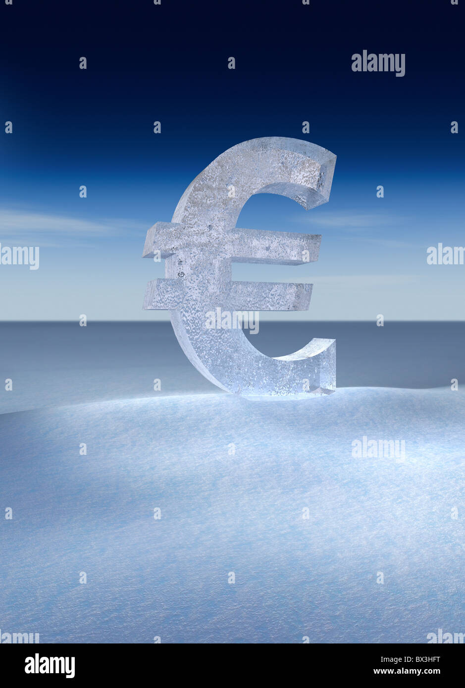 Symbole de l'euro fait de glace en hiver paysage. Banque D'Images