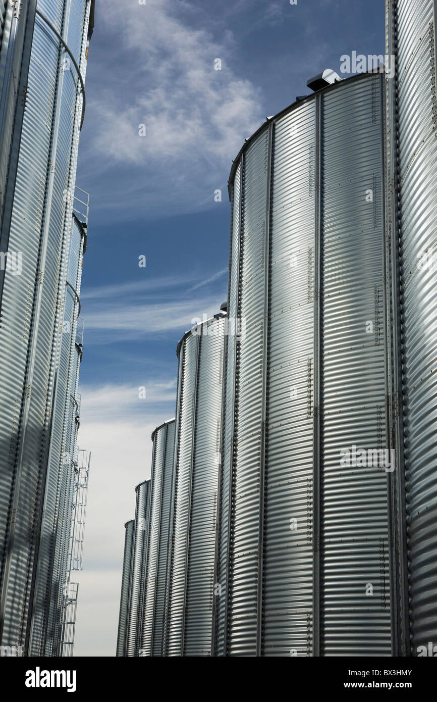 Les grosses boîtes de stockage ; Alberta, Canada Banque D'Images