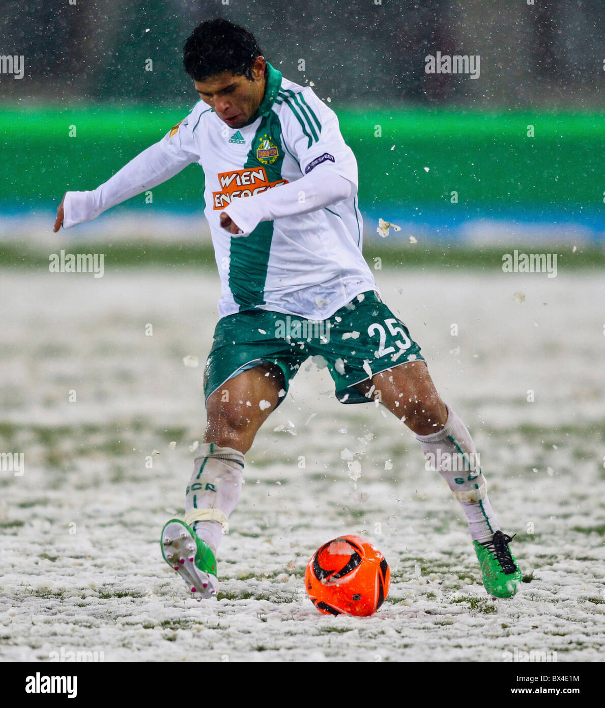 Vienne, AUTRICHE - décembre 2 Rapid perd 1:3 pour le FC Porto le 2 décembre 2010 à Vienne Autriche dans une partie de la ligue de l'UEFA europae Banque D'Images