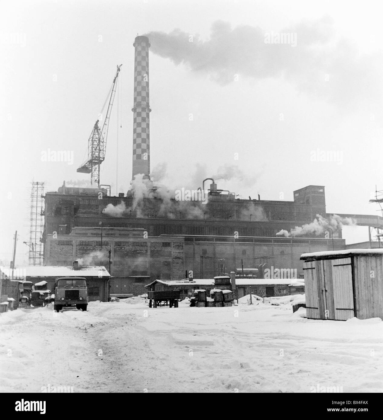 L'usine thermique, la chaleur, la fumée, la pollution, le charbon brun Banque D'Images