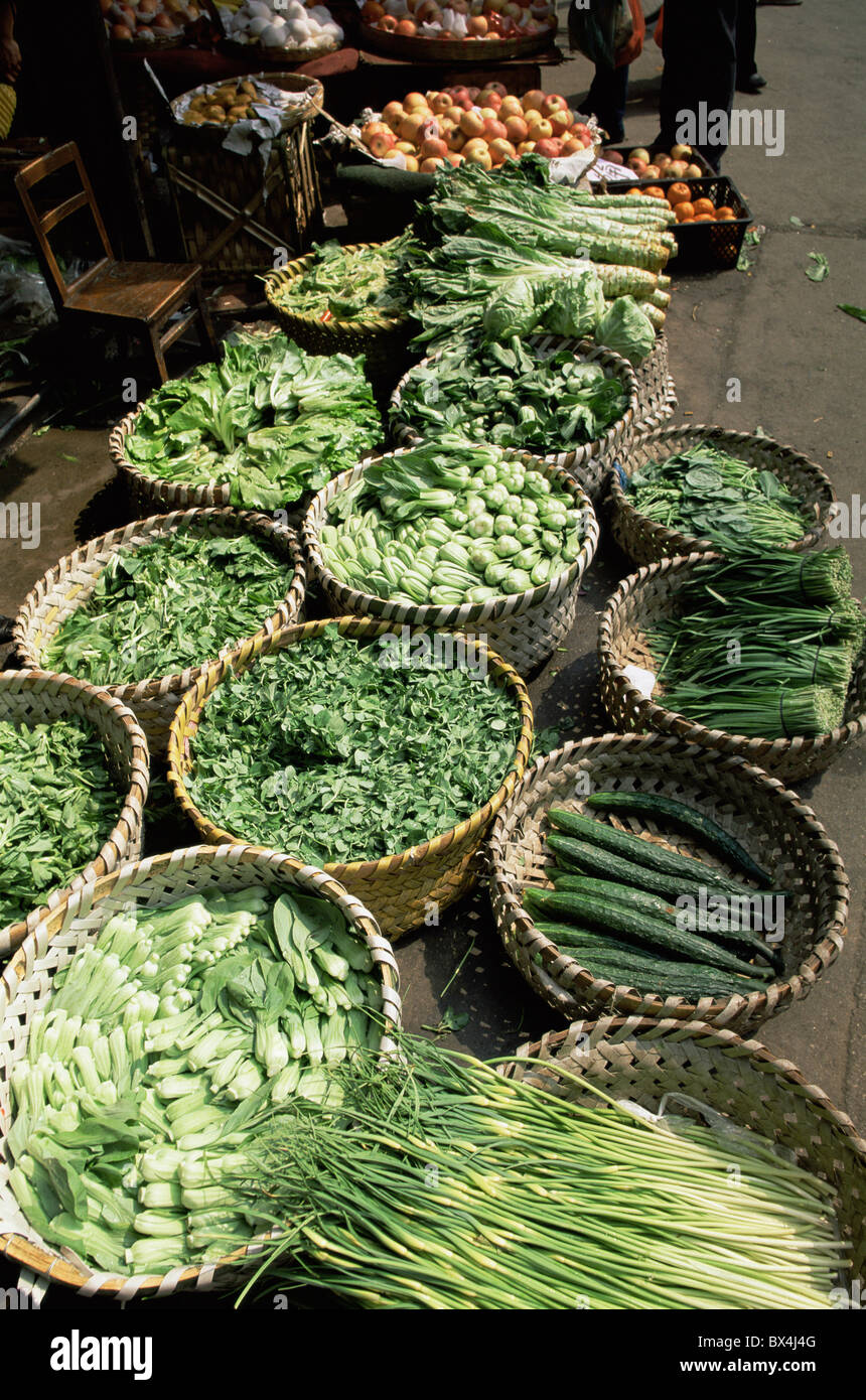 Asie Chine Shanghai Xiangyang market marché Plein Air Les légumes du marché des légumes chinois Food Shopping Trave Banque D'Images
