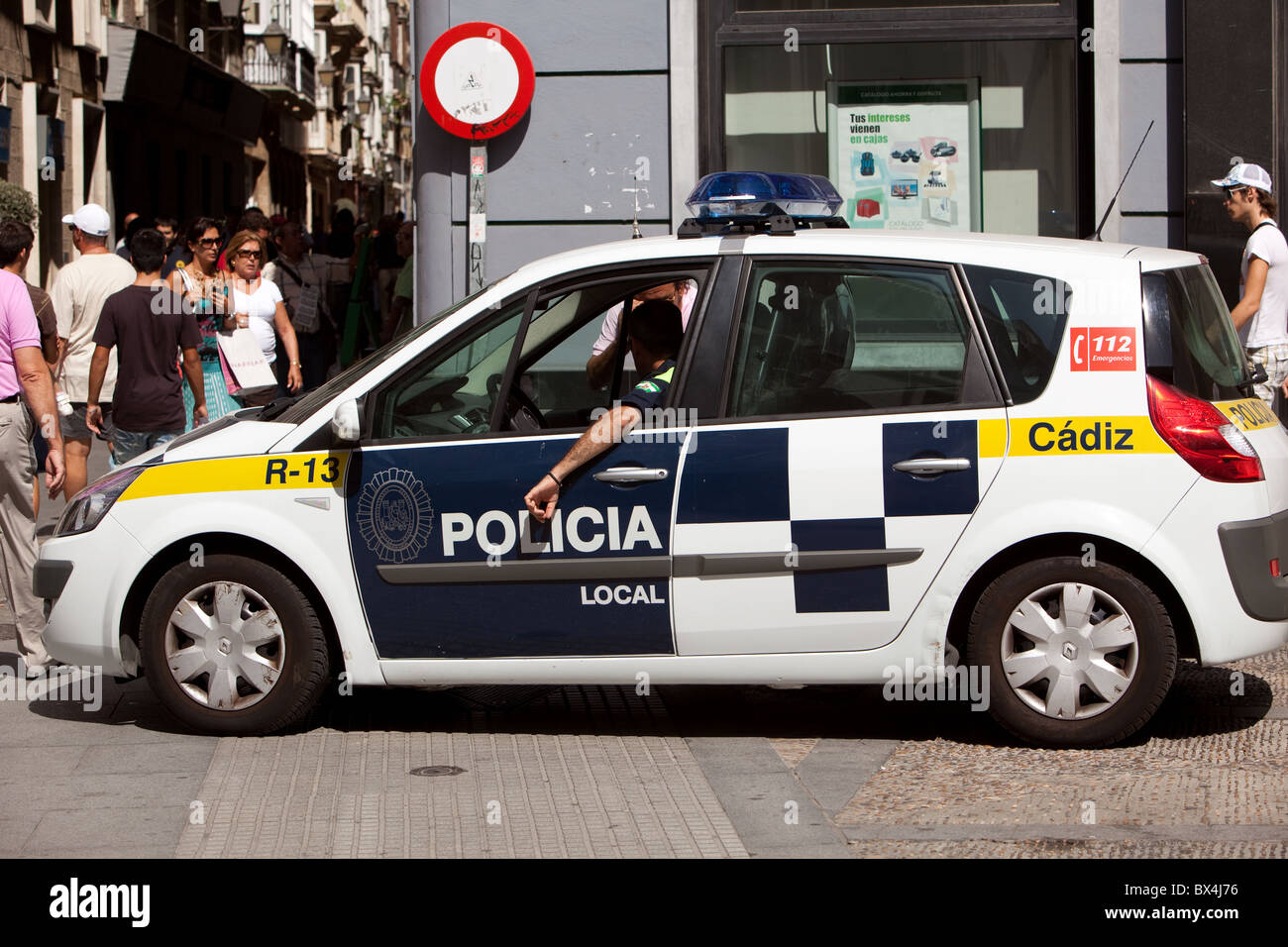 Voiture de police Cadix.Espagne (les policiers ont enlevé la cigarette) Banque D'Images