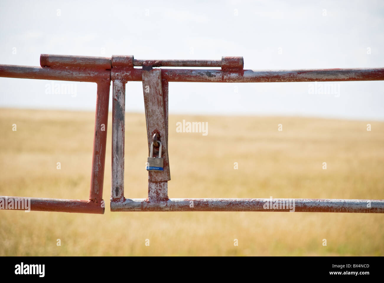 Un ranch gate dans une région éloignée du Nouveau Mexique. Banque D'Images