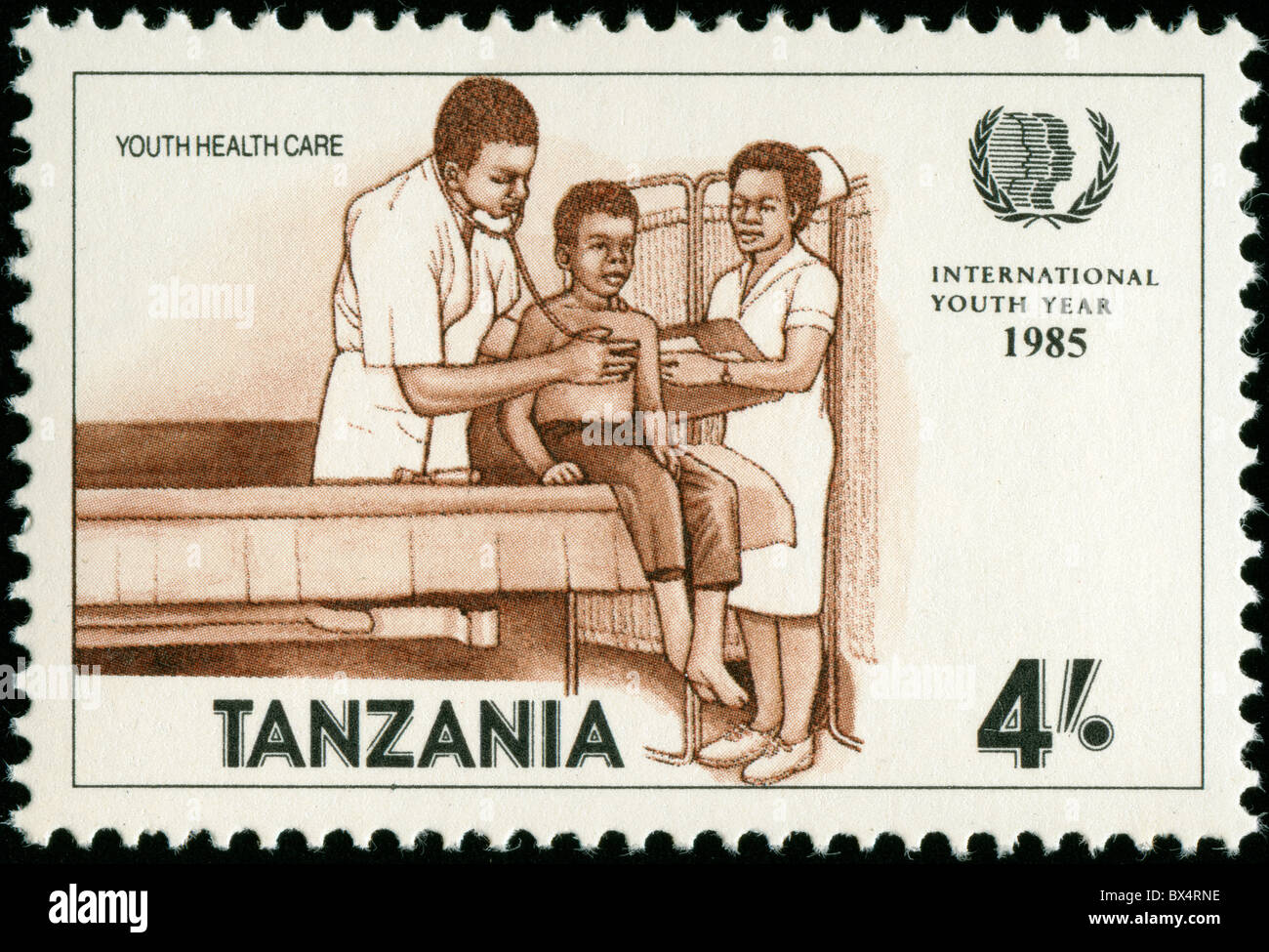 À partir de la Tanzanie pour timbres commémorant l'Année internationale de la Jeunesse 1985 Banque D'Images