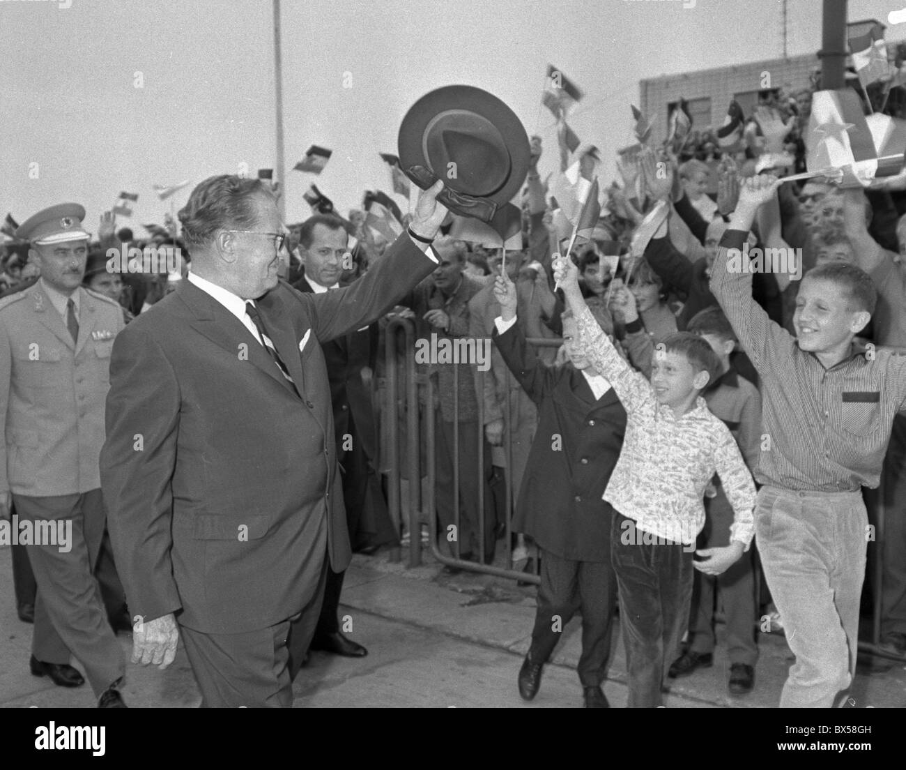 Josip Broz Tito, Prague, les gens, les enfants, l'aéroport, hat Banque D'Images