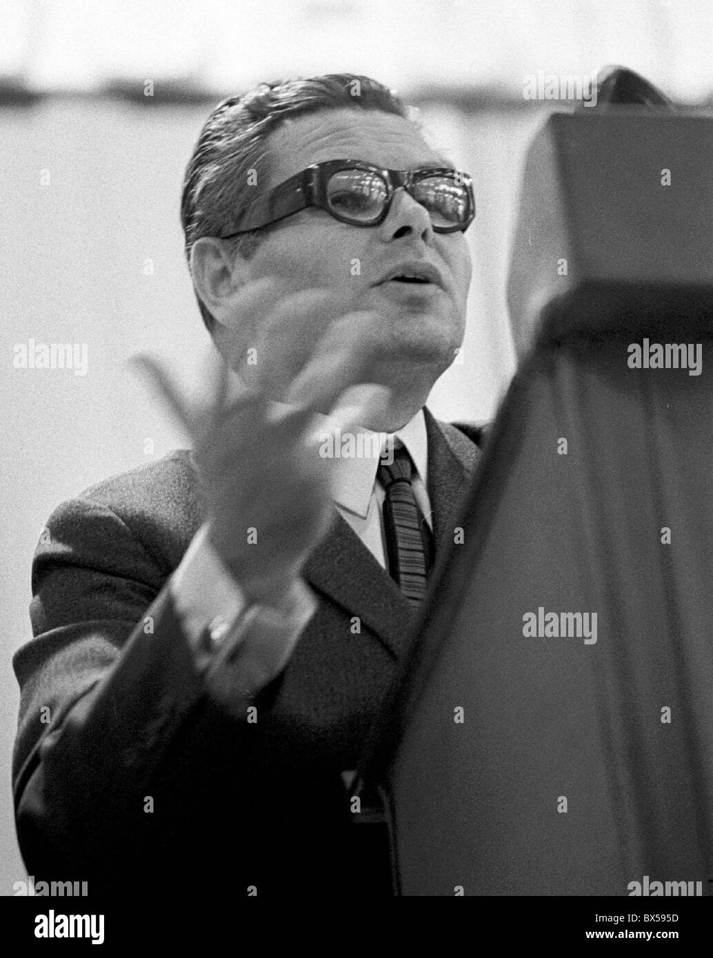 Ota Sik, parole, geste, adresse Banque D'Images