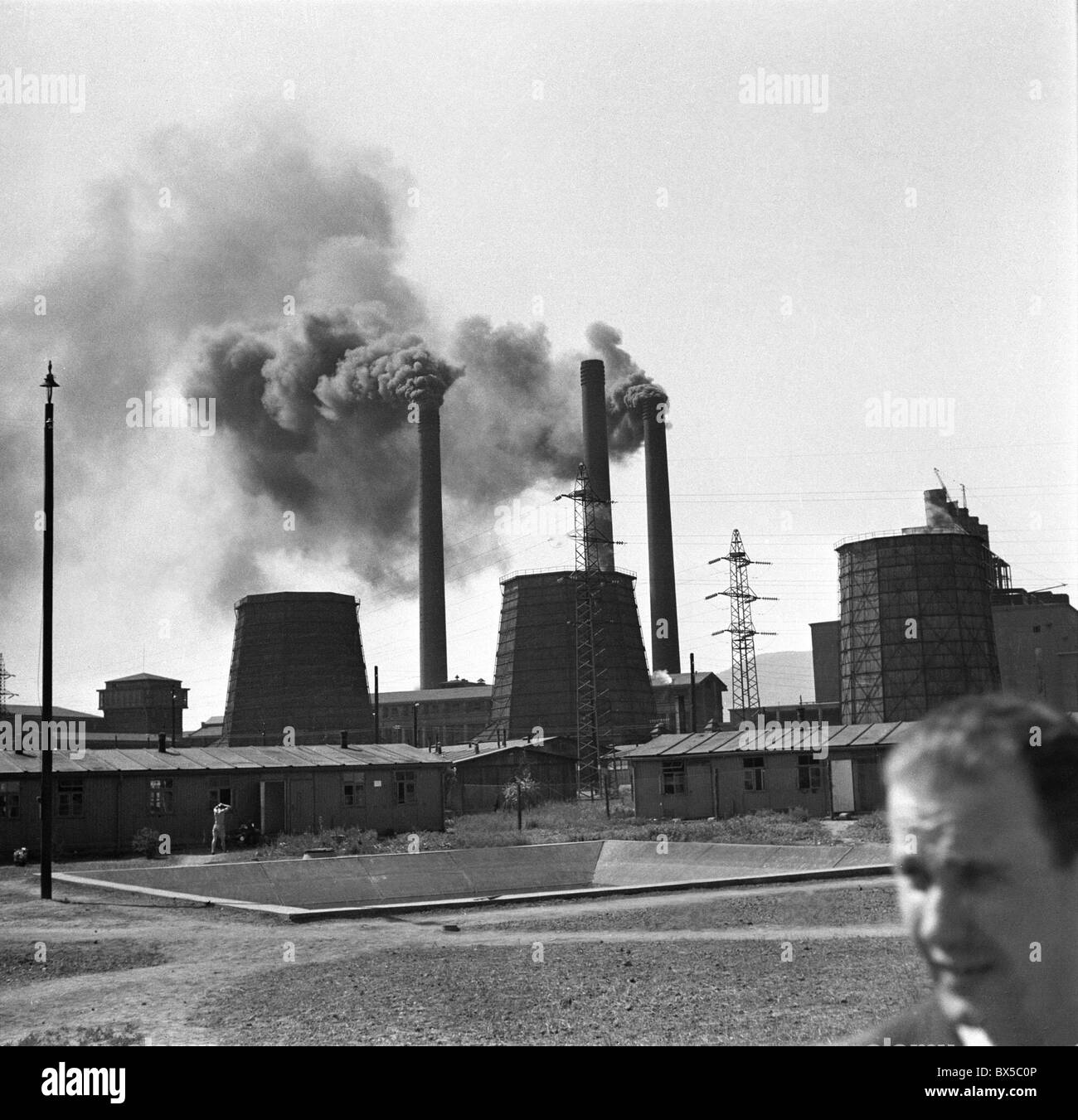 Photo vintage cheminées usine Banque de photographies et d’images à ...