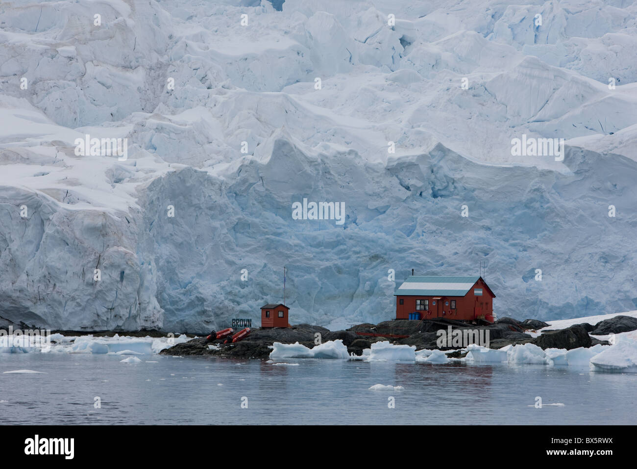 Glacier, Station de recherche de l'Argentine, Paradise Bay, péninsule Antarctique, l'Antarctique, régions polaires Banque D'Images