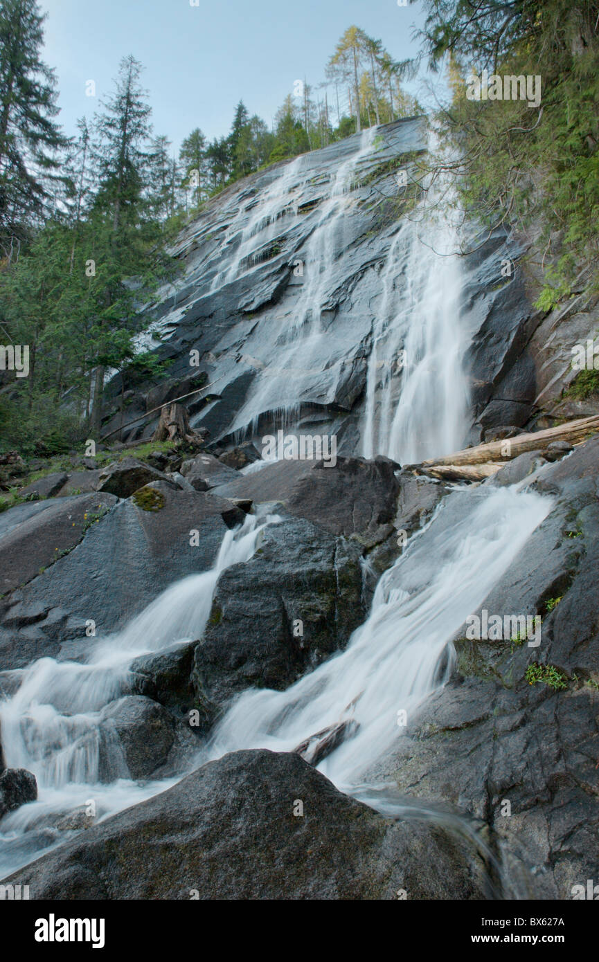 Bridal Veil Falls sur Mt. Dans le centre de l'index de l'État de Washington Cascades Banque D'Images