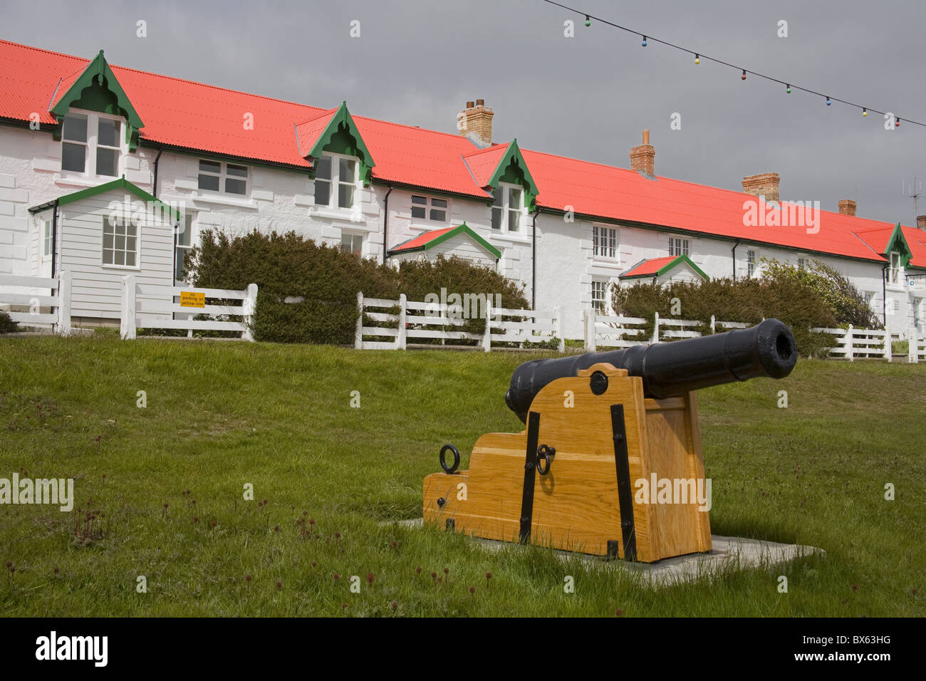 Cannon sur vert la victoire à Port Stanley, îles Falkland (Malouines), l'Amérique du Sud Banque D'Images