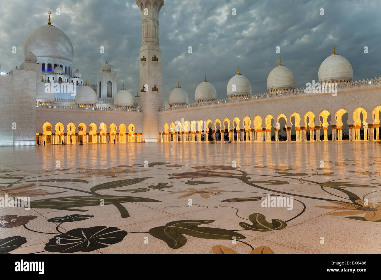 Mosquée Sheikh Zayed Bin Sultan Al Nahyan, Abu Dhabi, Émirats arabes unis, Moyen Orient Banque D'Images
