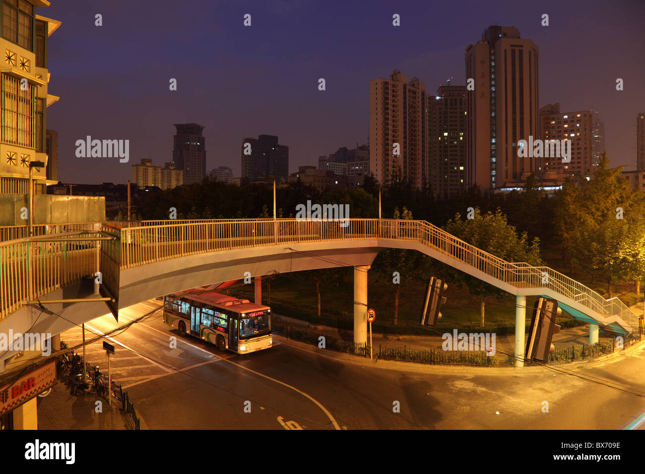 Scène de nuit dans la ville de Shanghai, Chine. Banque D'Images