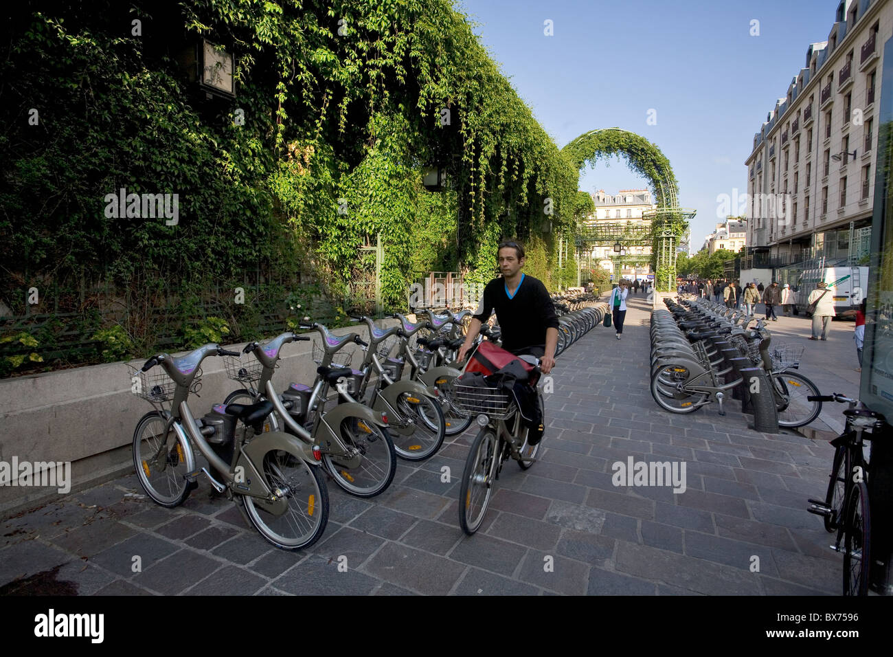 Des Vélos à les Halles Banque D'Images
