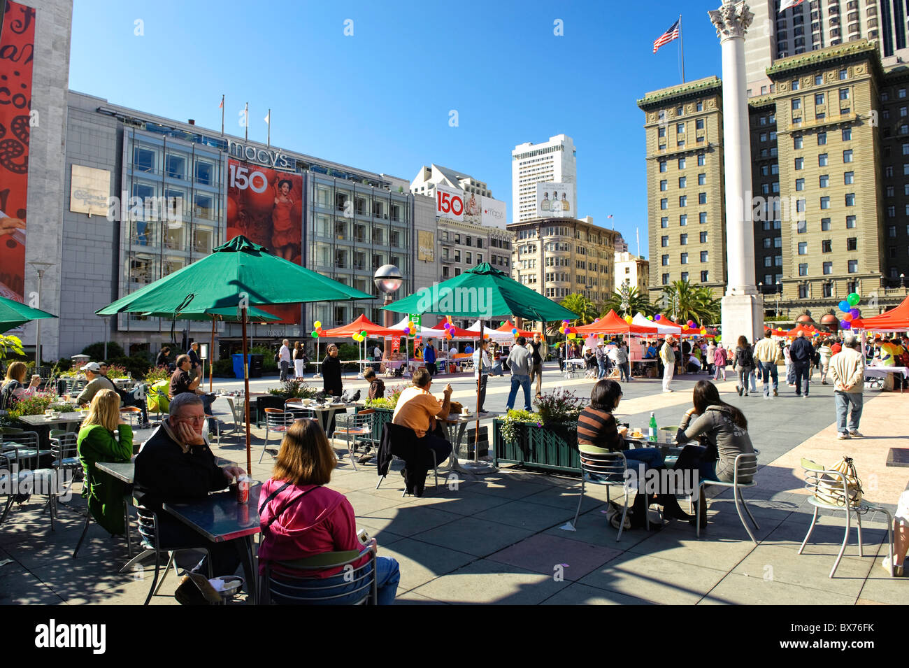 États-unis, Californie, San Francisco, les cafés en plein air sur la Place Union Square Banque D'Images