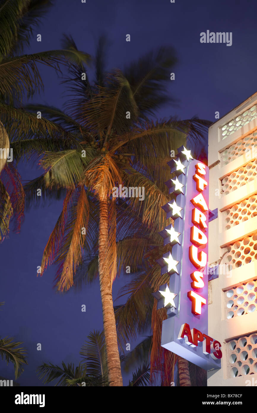 Bâtiment art déco à Miami Beach, Floride, États-Unis d'Amérique, Amérique du Nord Banque D'Images