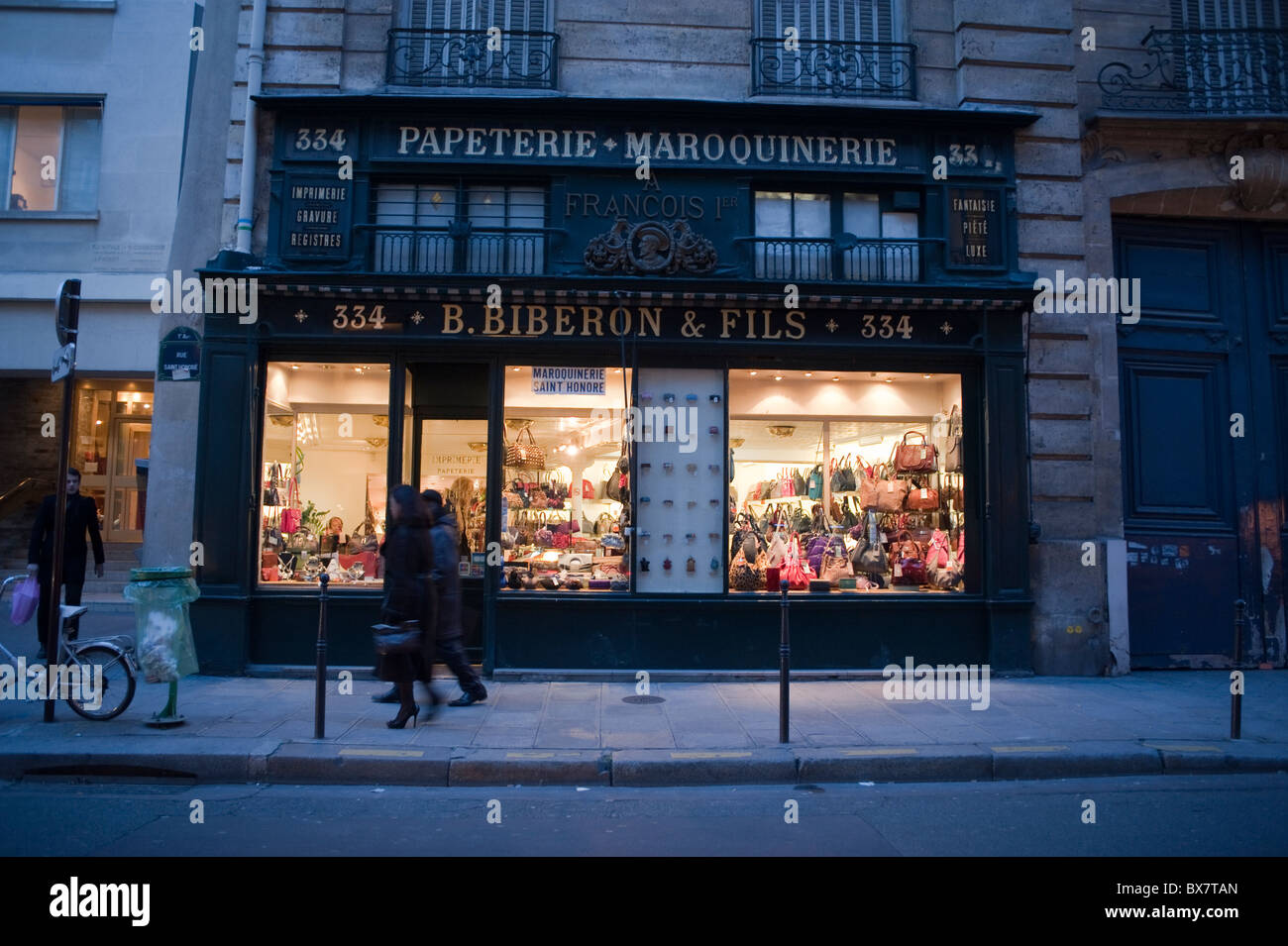 Paris, France, French Luxury Clothing Store Front, Givenchy Boutique Window  Display, lvmh montaigne Stock Photo - Alamy