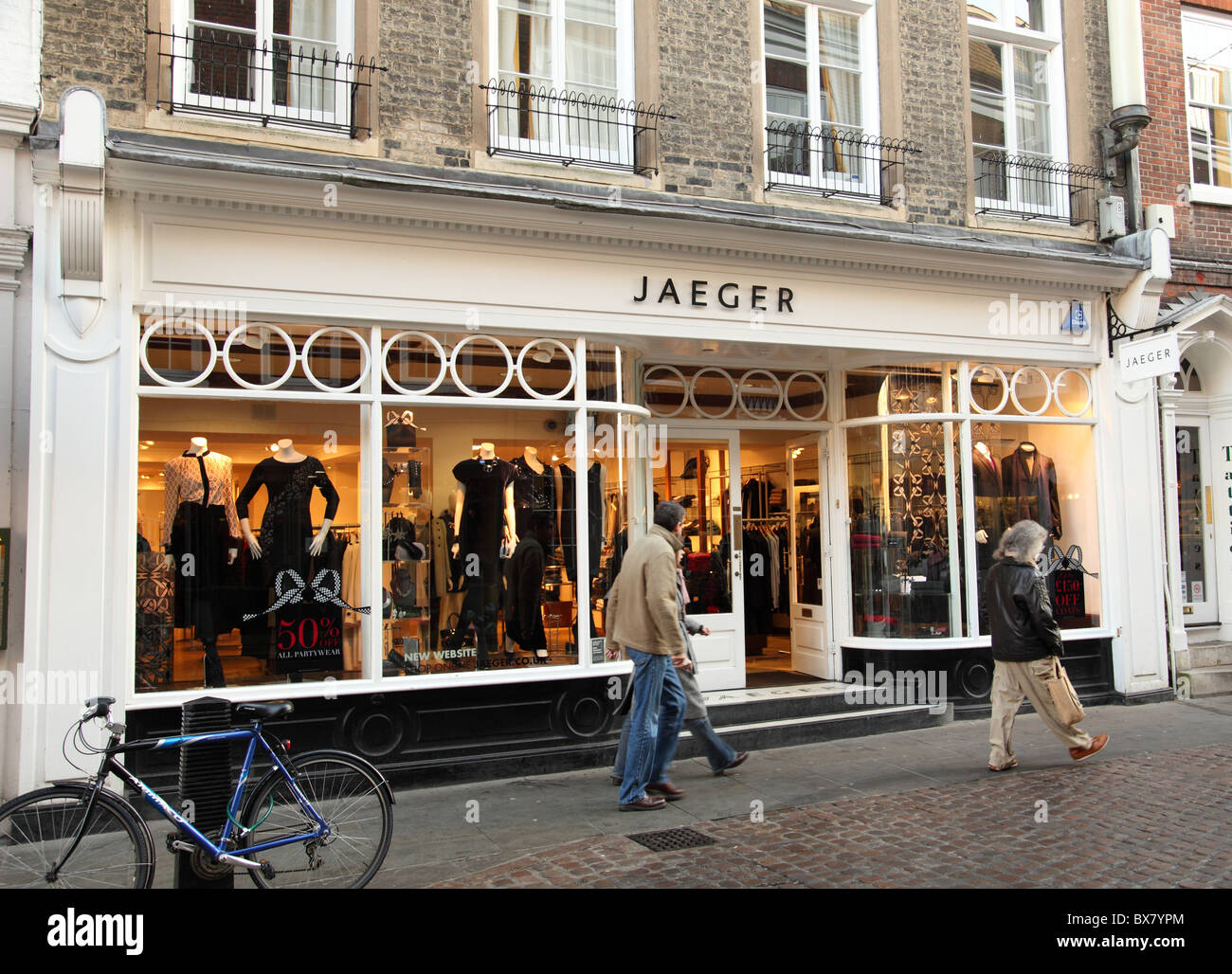 Un magasin Jaeger à Cambridge, Angleterre, Royaume-Uni Banque D'Images