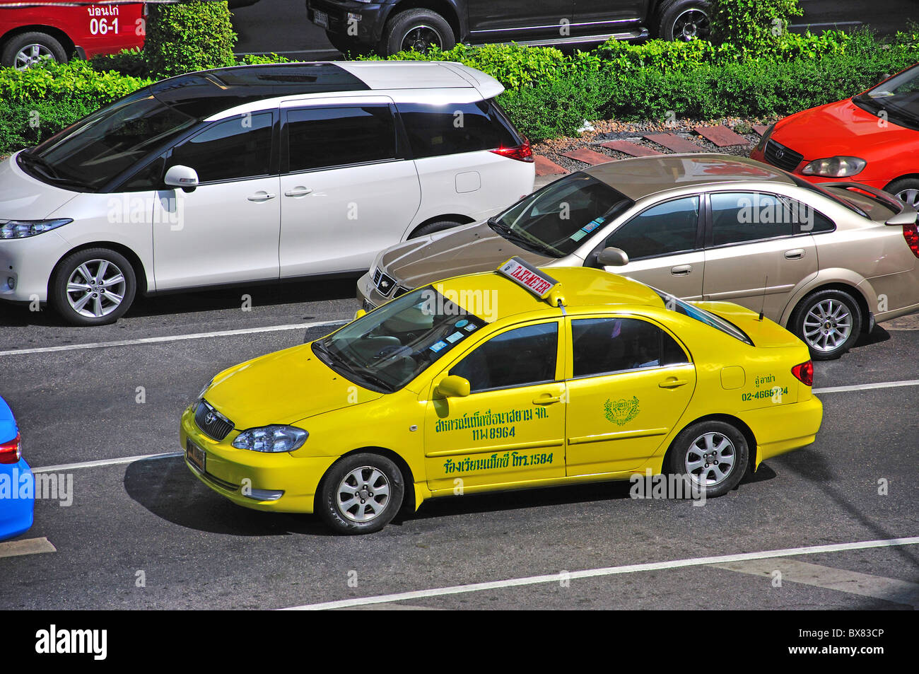 Le trafic important sur Thanon Phaya Thai Road, Pathum Wan District, Bangkok, Thaïlande Banque D'Images