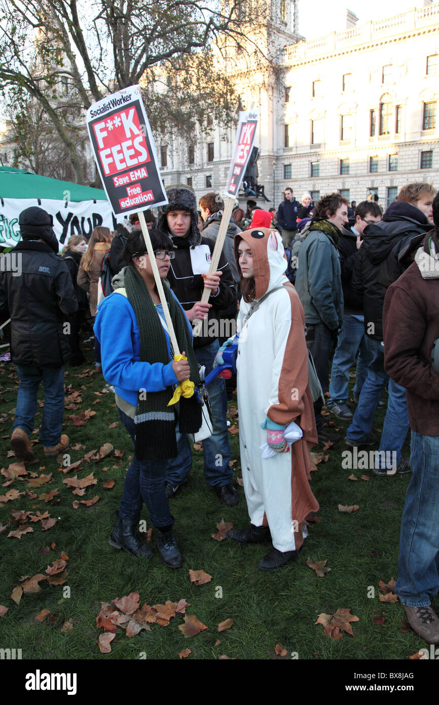 Manifestation étudiante. La place du Parlement. Westminister. Londres Banque D'Images