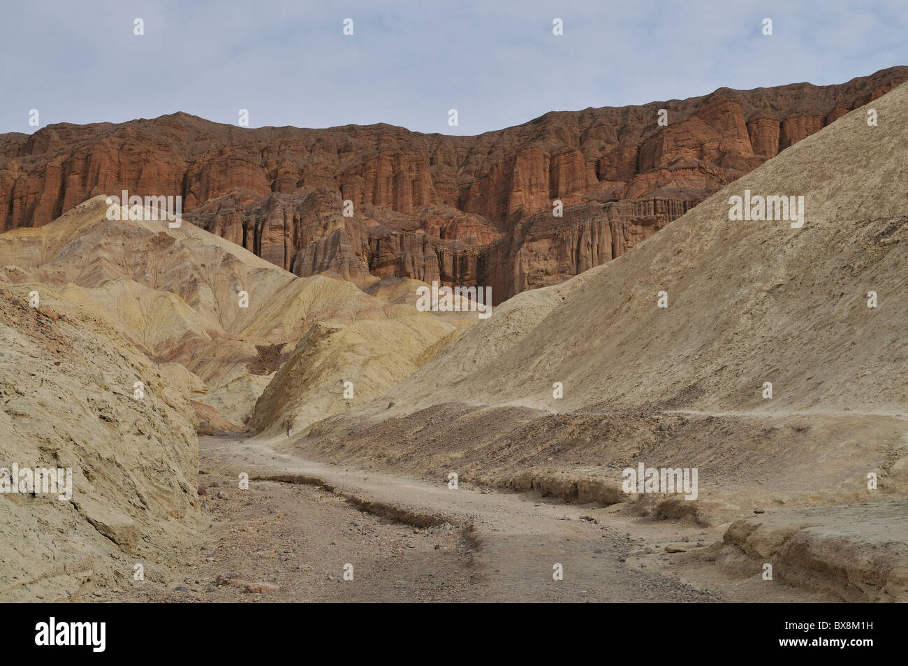 Golden Canyon Trail menant à Zabriskie Point via Gower Gulch. Death Valley National Park Banque D'Images
