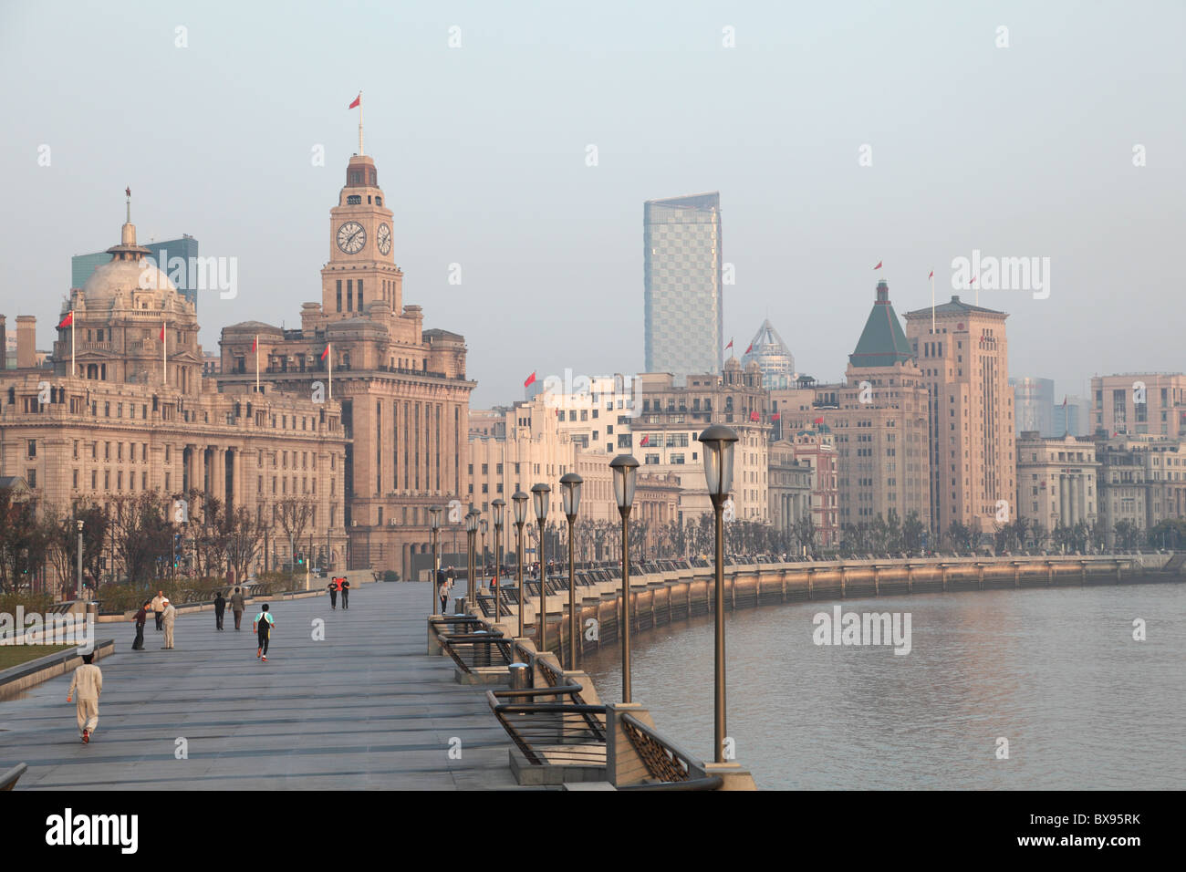 Le Bund, tôt le matin, Shanghai Chine Banque D'Images