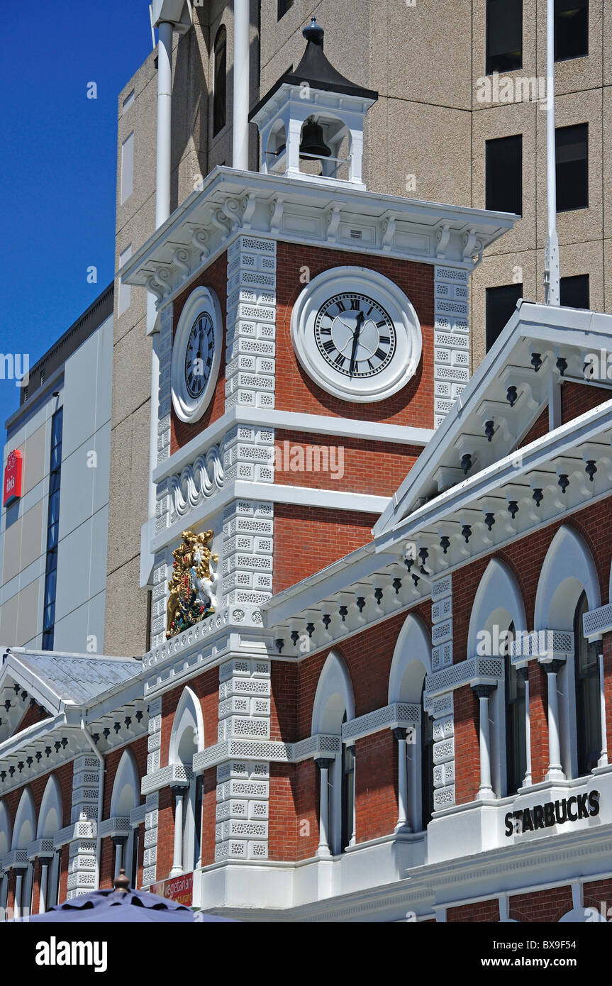 Ancien bureau de poste de façade et tour de l'horloge, Place de la Cathédrale, Christchurch, Canterbury, île du Sud, Nouvelle-Zélande Banque D'Images