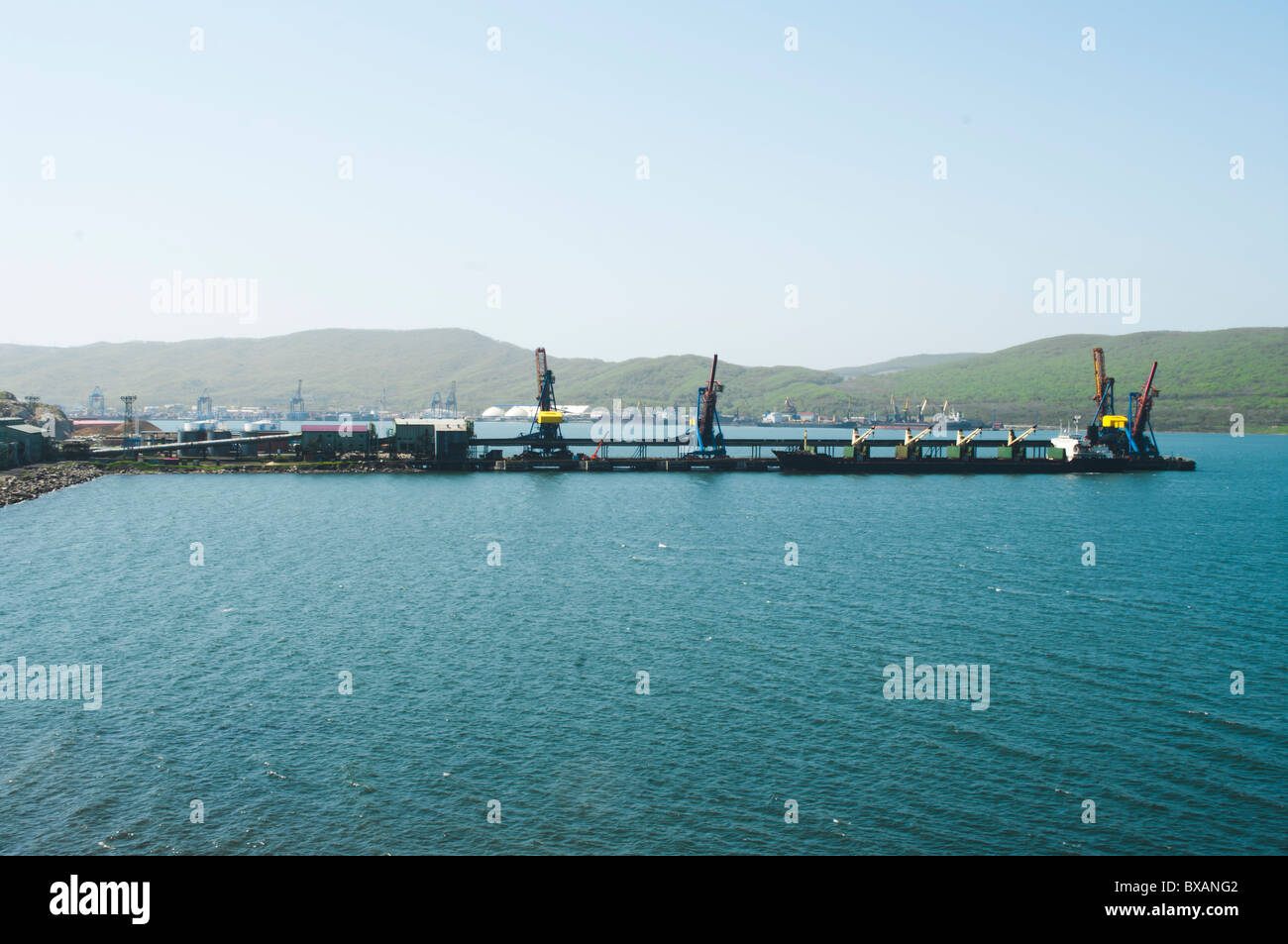 Le terminal du port de chargement de charbon à port Vostochny Russie Banque D'Images