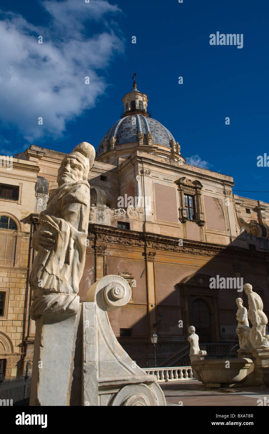 La Piazza Pretoria la place centrale Palerme Sicile Italie Europe Banque D'Images