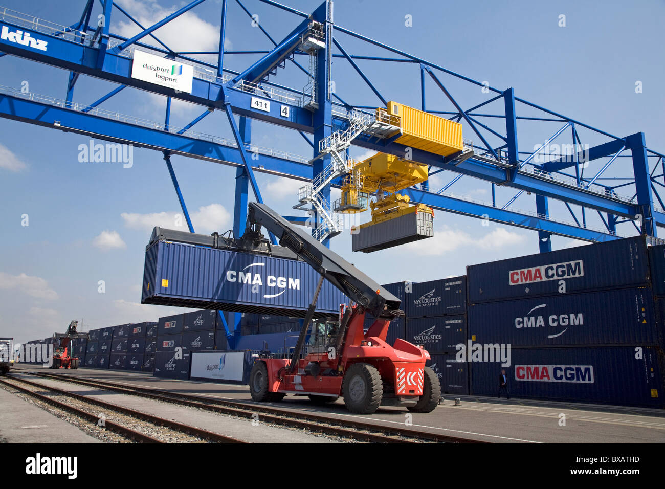 Port à conteneurs Duisburg Trimodal Terminal D3T, Duisburg, Allemagne Banque D'Images