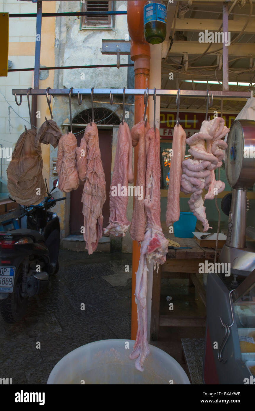 Abats animaux à vendre Mercato di Ballaro market district Albergheria centre de Palerme Sicile Italie Europe Banque D'Images