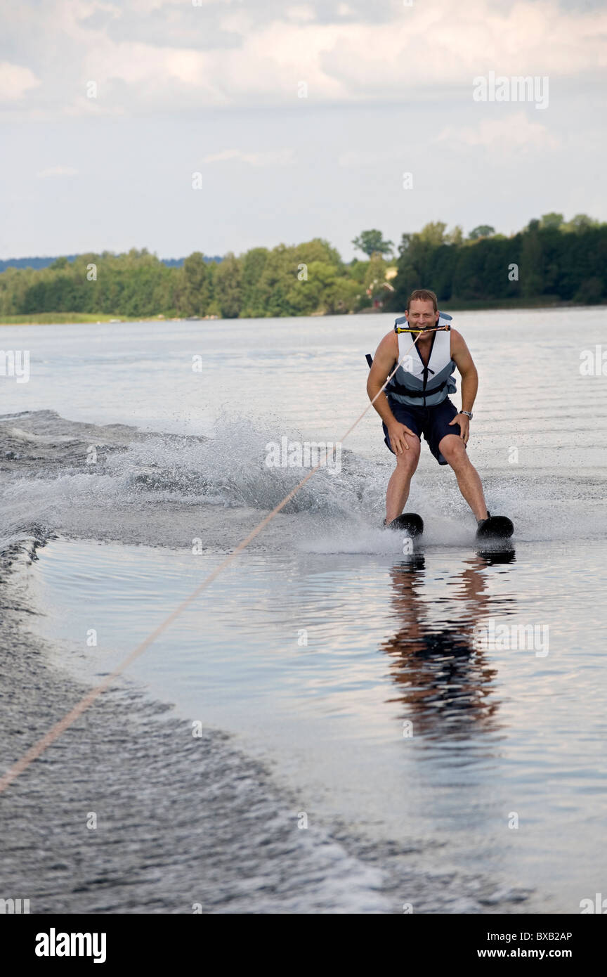 Ski nautique homme Banque D'Images