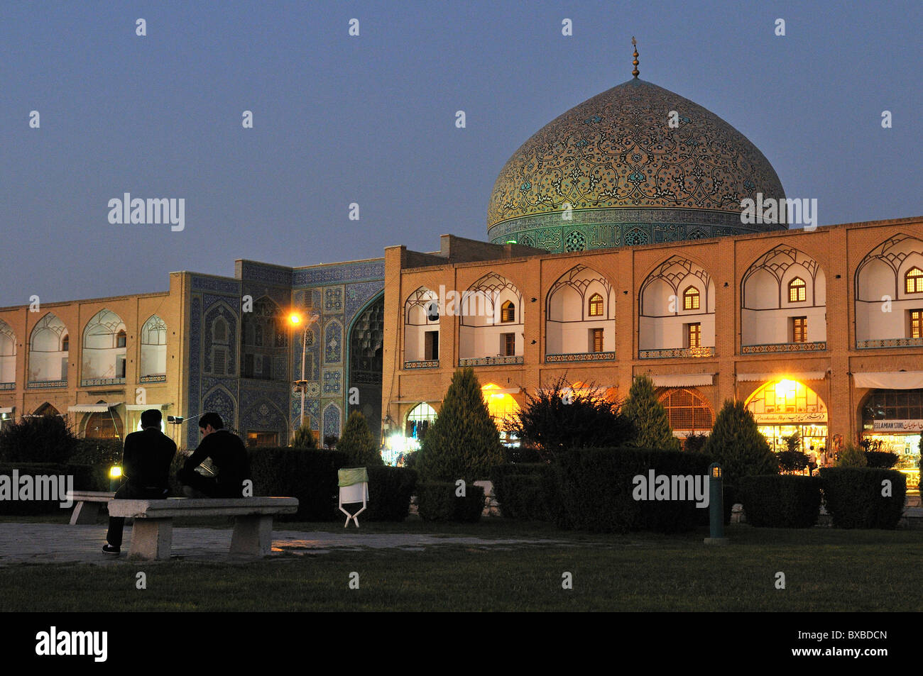 Meidan-e Emam, de Naqsh-e Jahan, Place Imam avec cheikh Lotfollah, mosquée Lotf Allah, Ispahan, UNESCO World Heritage Site, Isfahan Banque D'Images