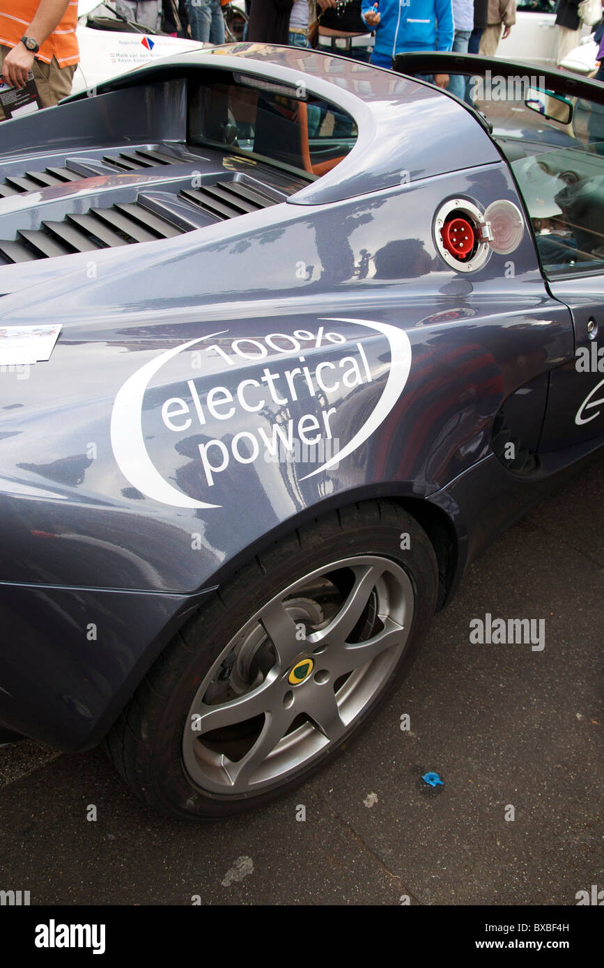 Une Lotus Elise voiture de sport électrique de la CEE à l'Electric Avenue, à Amsterdam. Banque D'Images