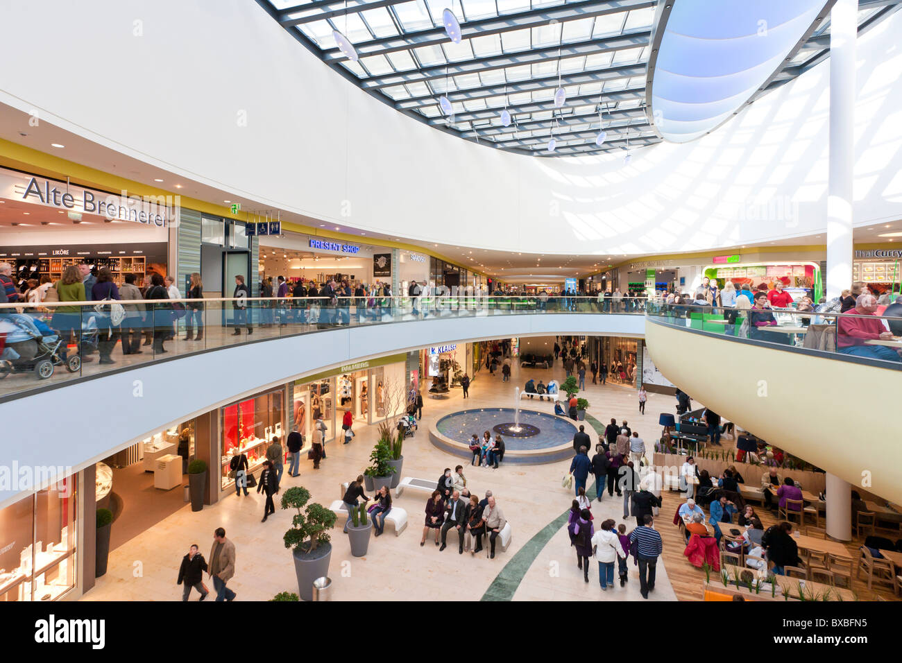 RHEIN-GALERIE, centre commercial moderne, Ludwigshafen am Rhein, Rhénanie-Palatinat, Allemagne Banque D'Images