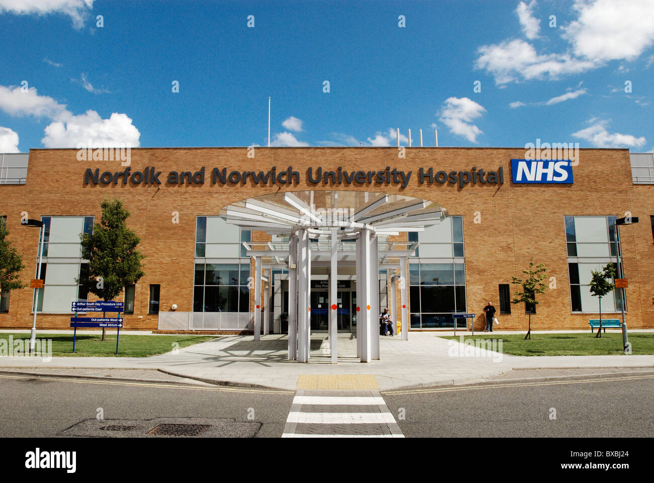 Rénovation entrée principale de Norfolk et Norwich University Hospital Norwich Norfolk UK Banque D'Images