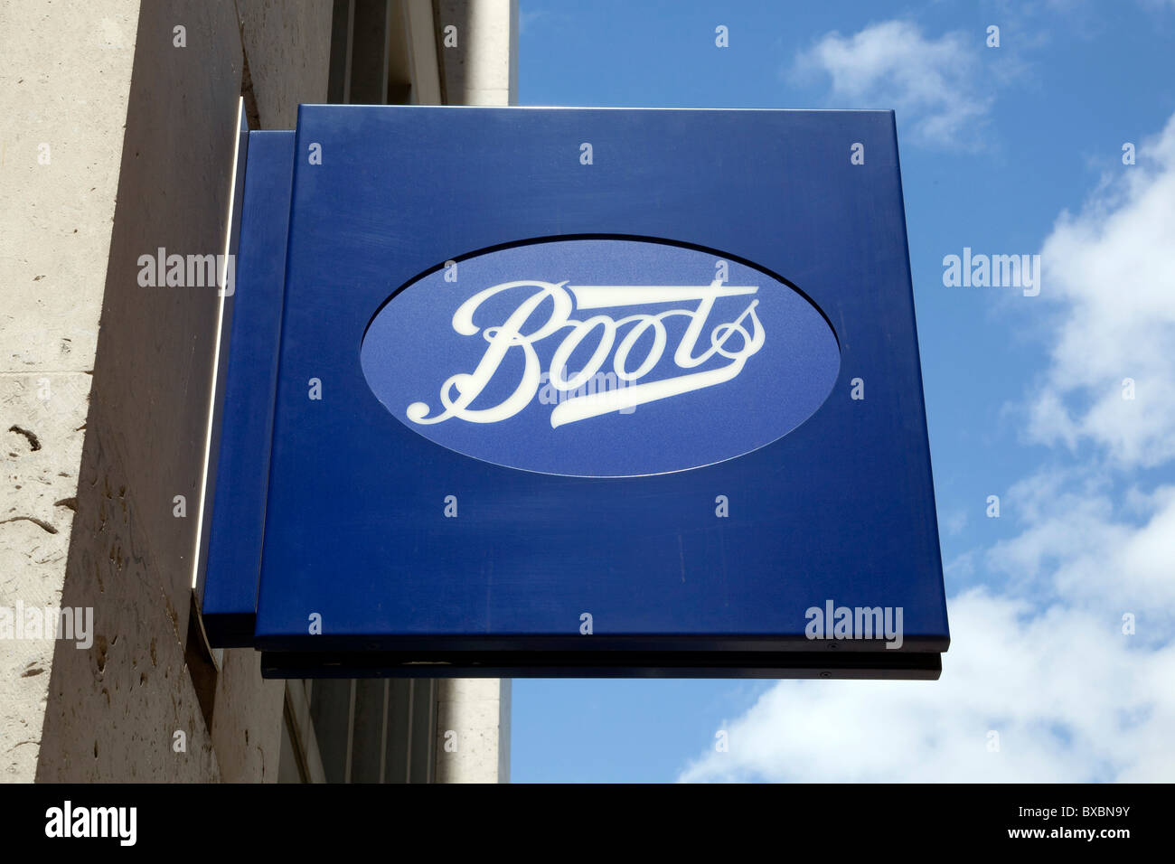 Logo de la chaîne de pharmacies Boots à Londres, Angleterre, Royaume-Uni, Europe Banque D'Images