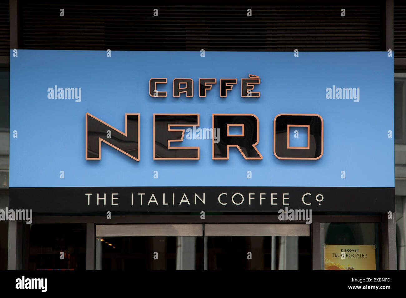LogoCaffe Nero, café à Londres, Angleterre, Royaume-Uni, Europe Banque D'Images