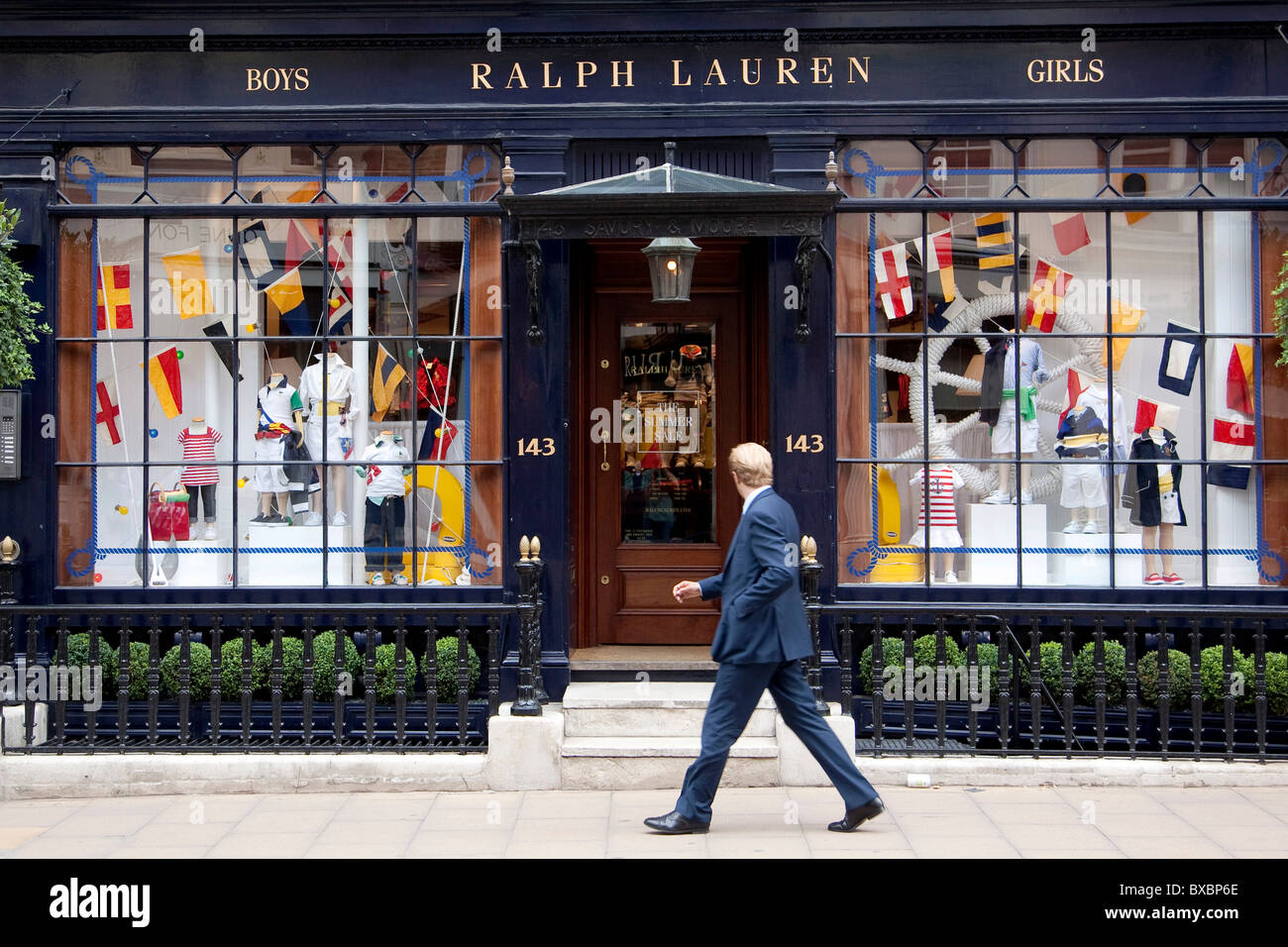 Magasin de mode pour les vêtements d'enfants, de Ralph Lauren à Londres, Angleterre, Royaume-Uni, Europe Banque D'Images