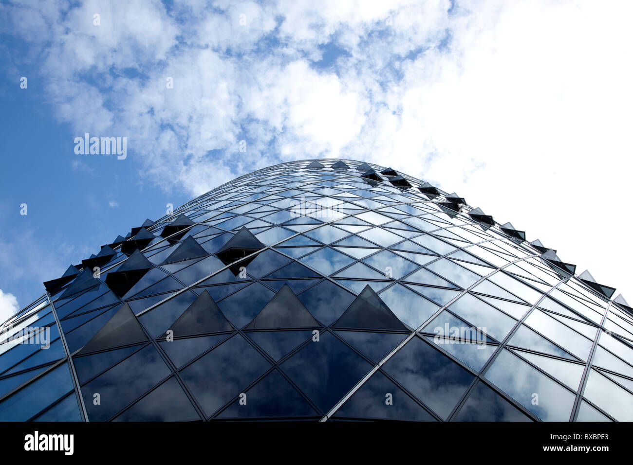Siège de l'assurance Swiss-Re, Swiss Re Building, la tour Swiss Re à Londres, Angleterre, Royaume-Uni, Europe Banque D'Images