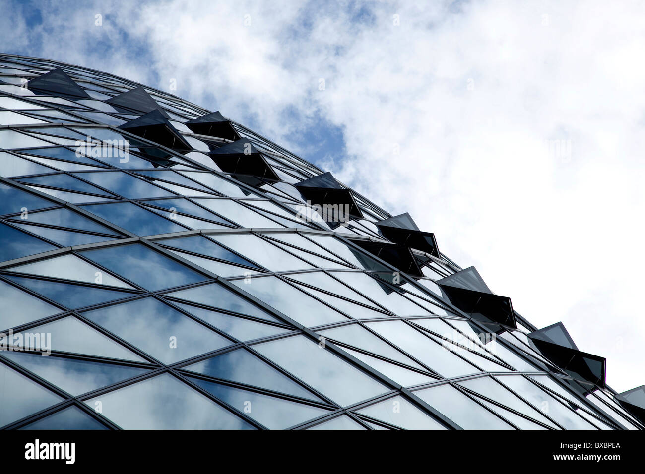 Siège de l'assurance Swiss-Re, Swiss Re Building, la tour Swiss Re à Londres, Angleterre, Royaume-Uni, Europe Banque D'Images