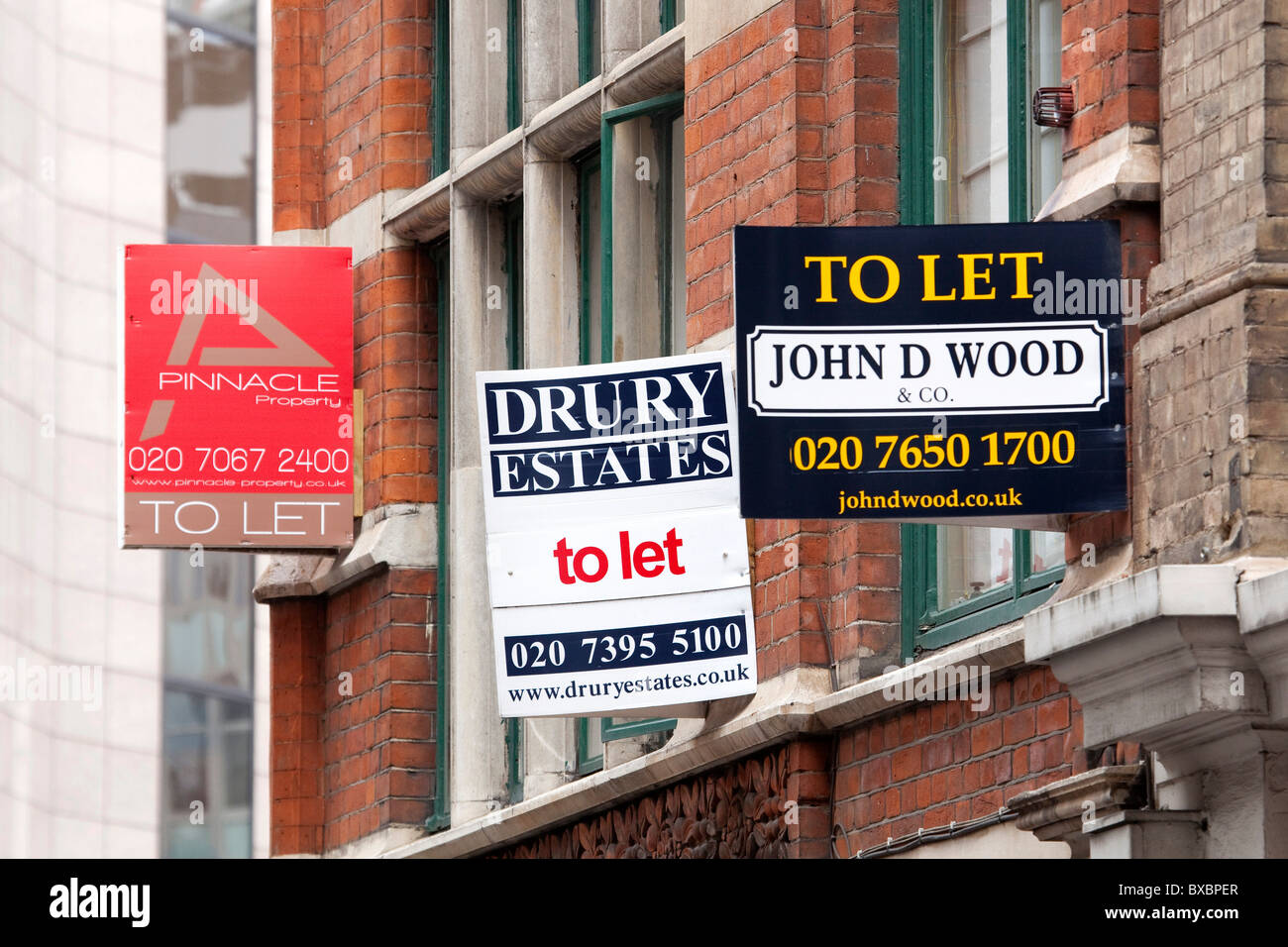 Des signes, des bureaux à louer, dans le quartier financier de Londres, Angleterre, Royaume-Uni, Europe Banque D'Images