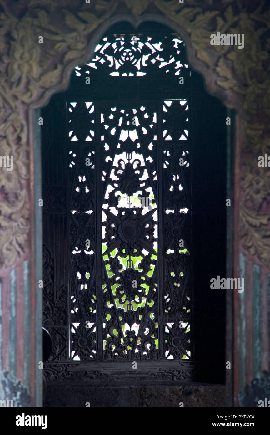 Fenêtre décorative à Bali Banque D'Images