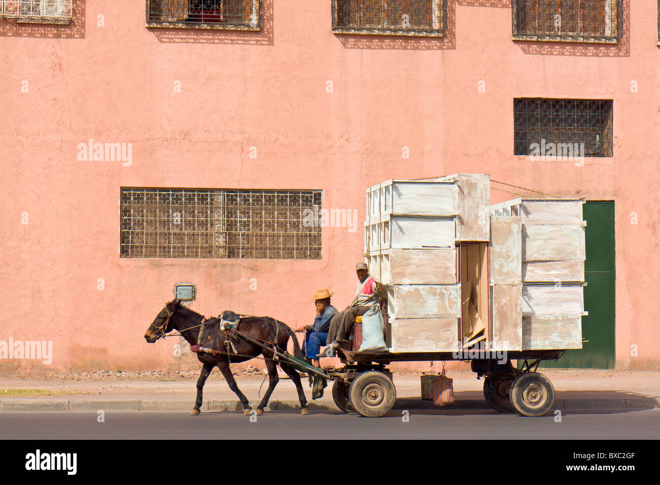 Maroc Marrakech Transport rue Rouge Banque D'Images