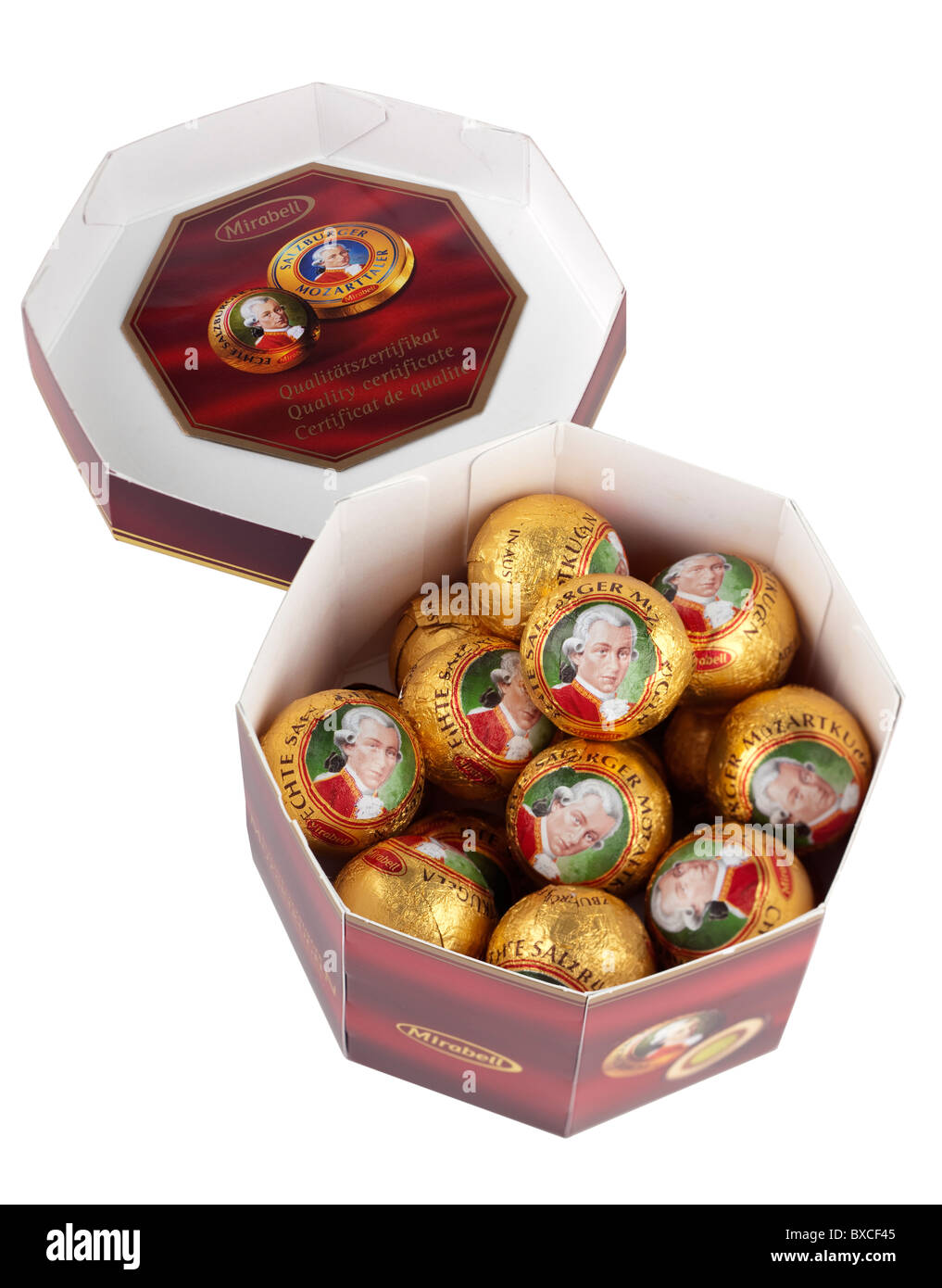 Boîte de chocolats Mozartkugel Mirabell Salzburger Echte Banque D'Images
