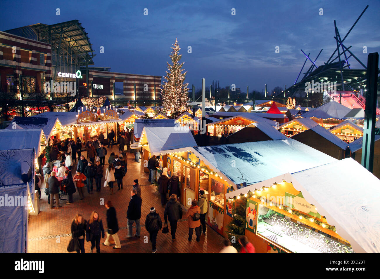 Marché de noël au centre commercial centro oberhausen Banque de photographies et d’images à