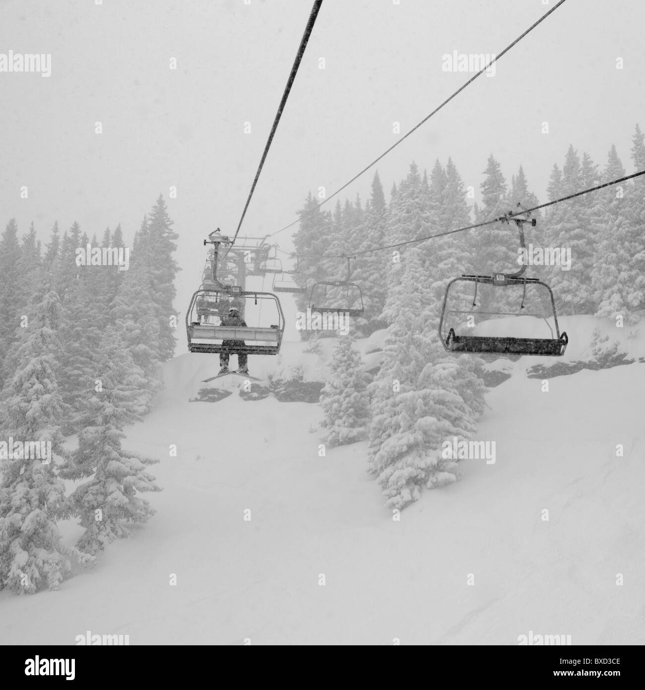 Télésiège sur une piste de ski de Vail, Colorado Banque D'Images