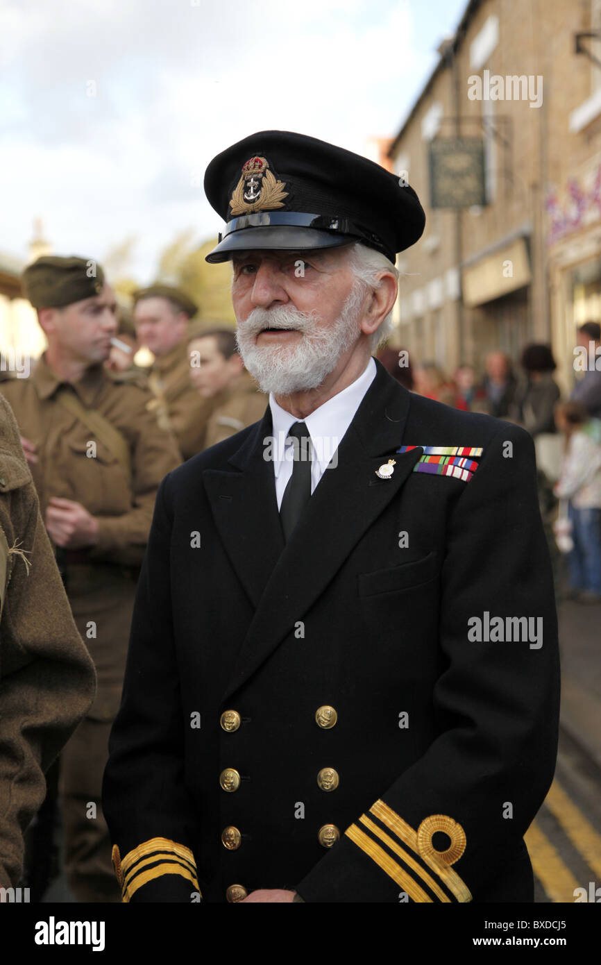 Officier de marine WW11 PICKERING, NORTH YORKSHIRE PICKERING PICKERING NORTH YORKSHIRE YORKSHIRE DU NORD 16 Octobre 2010 Banque D'Images